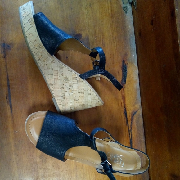 Franco Sarto Clinton Wedge Sandals black leather womens size US 9M EUC - Picture 6 of 10
